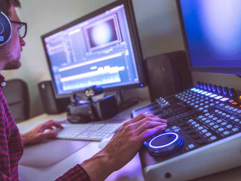 The Advantage of Shared Network Servers Image 1